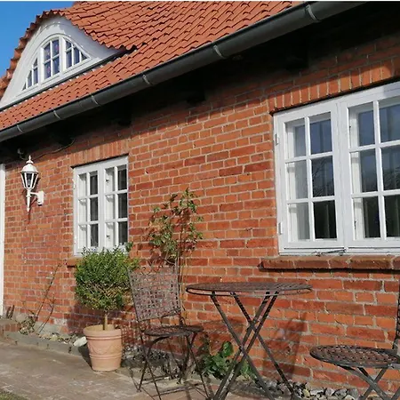 Alte Stellmacherei - Ferienwohnung 1 * Riepsdorf